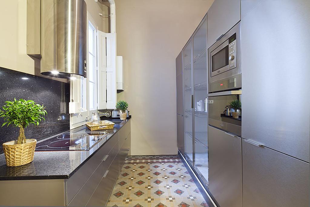 Apartment Barcelona Rentals - Rambla De Catalunya Center Bagian luar foto