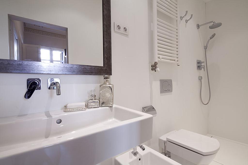 Apartment Barcelona Rentals - Rambla De Catalunya Center Bagian luar foto